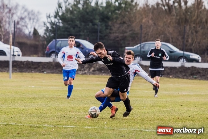 Zdjęcie w galerii na portalu naszraciborz.pl: Mateusz Kocot odprawia z kwitkiem Concordię z Knurowa wiadomości z regionu