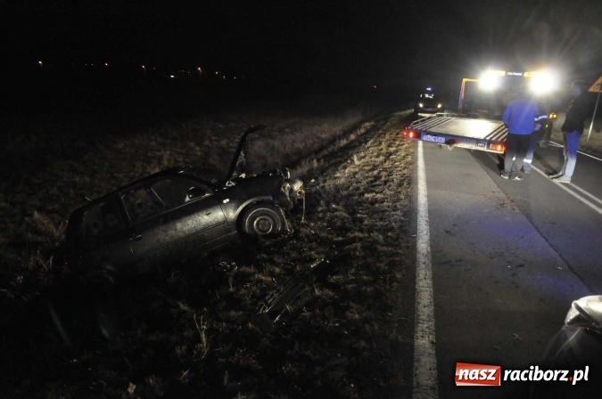 Zdjęcie w galerii na portalu naszraciborz.pl: Lupo wypadło z drogi na trasie Turze-Ciechowice FOTO wiadomości z regionu