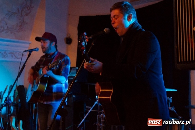 Zdjęcie w galerii na portalu naszraciborz.pl: Muzyka niezależna zabrzmiała na raciborskim zamku wiadomości z regionu