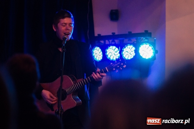 Zdjęcie w galerii na portalu naszraciborz.pl: Muzyka niezależna zabrzmiała na raciborskim zamku wiadomości z regionu