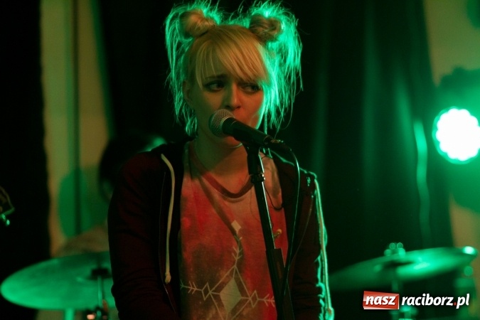 Zdjęcie w galerii na portalu naszraciborz.pl: Muzyka niezależna zabrzmiała na raciborskim zamku wiadomości z regionu