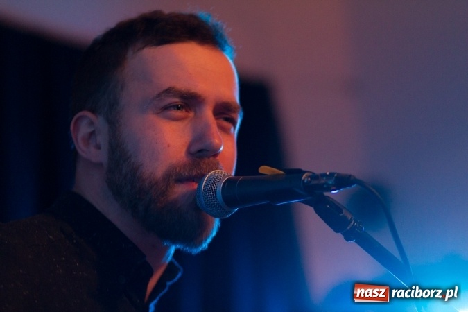 Zdjęcie w galerii na portalu naszraciborz.pl: Muzyka niezależna zabrzmiała na raciborskim zamku wiadomości z regionu