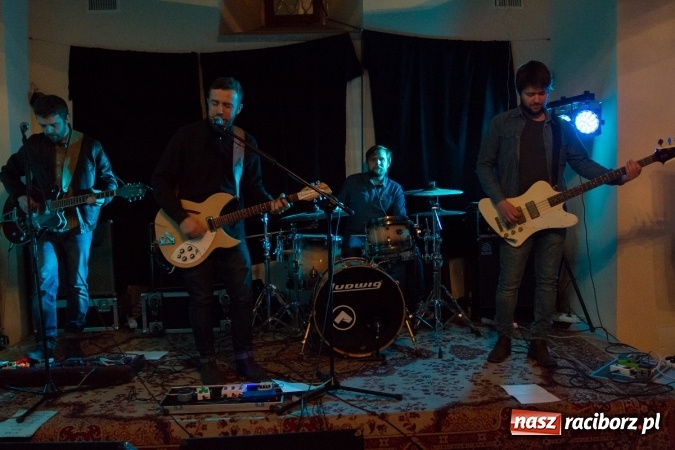Zdjęcie w galerii na portalu naszraciborz.pl: Muzyka niezależna zabrzmiała na raciborskim zamku wiadomości z regionu
