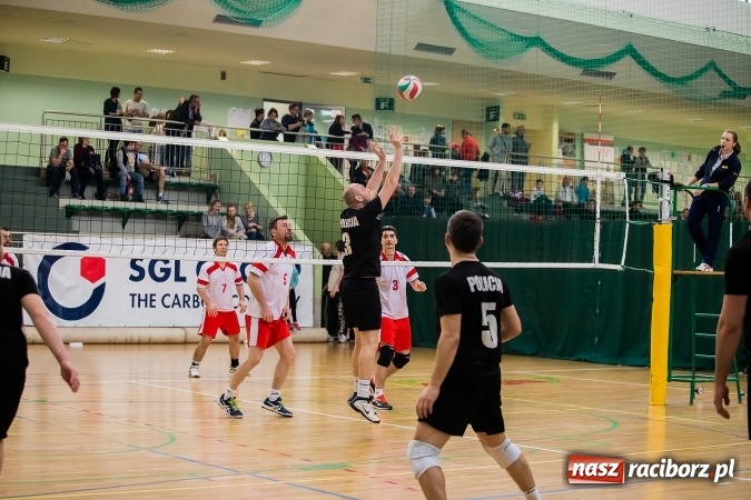 Zdjęcie w galerii na portalu naszraciborz.pl: Siatkarski Turniej Zakładów Pracy i Służb Mundurowych: Eko-Okna znów zwycięskie wiadomości z regionu