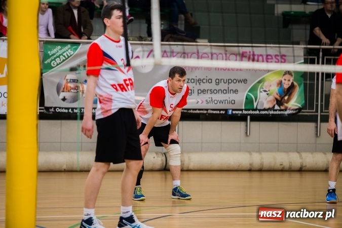 Zdjęcie w galerii na portalu naszraciborz.pl: Siatkarski Turniej Zakładów Pracy i Służb Mundurowych: Eko-Okna znów zwycięskie wiadomości z regionu