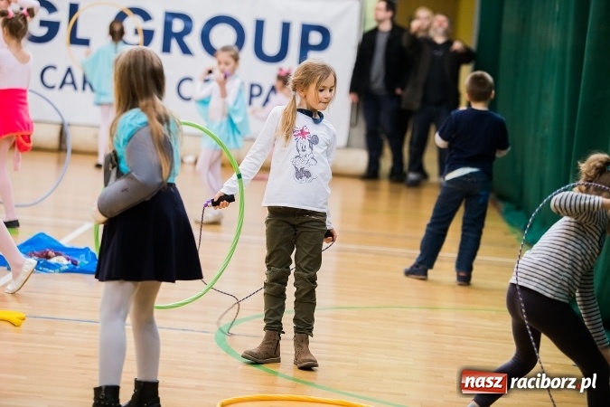 Zdjęcie w galerii na portalu naszraciborz.pl: Siatkarski Turniej Zakładów Pracy i Służb Mundurowych: Eko-Okna znów zwycięskie wiadomości z regionu