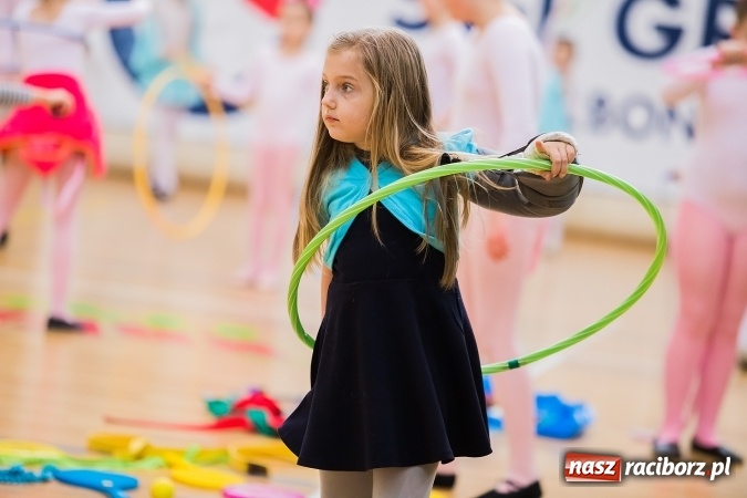 Zdjęcie w galerii na portalu naszraciborz.pl: Siatkarski Turniej Zakładów Pracy i Służb Mundurowych: Eko-Okna znów zwycięskie wiadomości z regionu