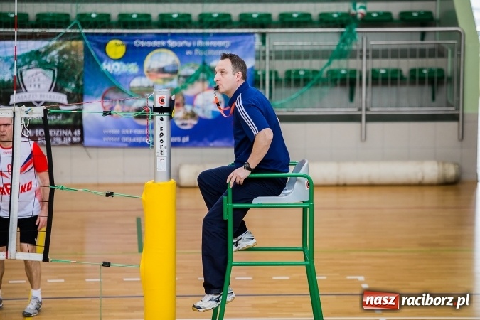 Zdjęcie w galerii na portalu naszraciborz.pl: Siatkarski Turniej Zakładów Pracy i Służb Mundurowych: Eko-Okna znów zwycięskie wiadomości z regionu