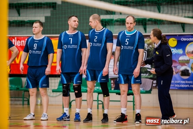 Zdjęcie w galerii na portalu naszraciborz.pl: Siatkarski Turniej Zakładów Pracy i Służb Mundurowych: Eko-Okna znów zwycięskie wiadomości z regionu