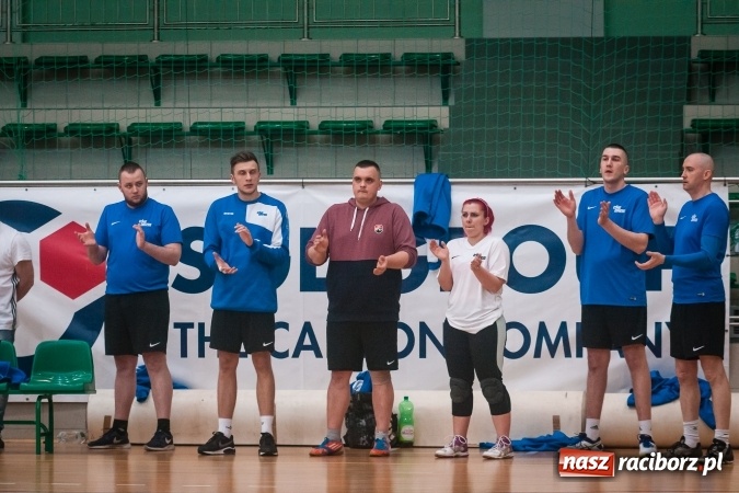 Zdjęcie w galerii na portalu naszraciborz.pl: Siatkarski Turniej Zakładów Pracy i Służb Mundurowych: Eko-Okna znów zwycięskie wiadomości z regionu