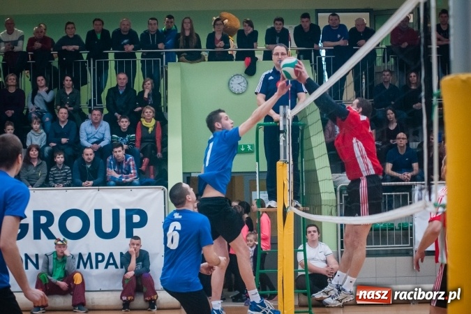 Zdjęcie w galerii na portalu naszraciborz.pl: Siatkarski Turniej Zakładów Pracy i Służb Mundurowych: Eko-Okna znów zwycięskie wiadomości z regionu