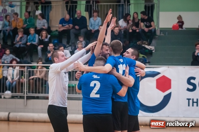 Zdjęcie w galerii na portalu naszraciborz.pl: Siatkarski Turniej Zakładów Pracy i Służb Mundurowych: Eko-Okna znów zwycięskie wiadomości z regionu