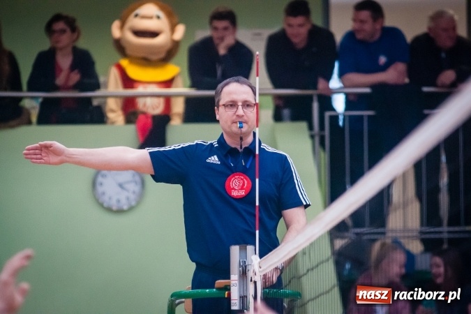 Zdjęcie w galerii na portalu naszraciborz.pl: Siatkarski Turniej Zakładów Pracy i Służb Mundurowych: Eko-Okna znów zwycięskie wiadomości z regionu