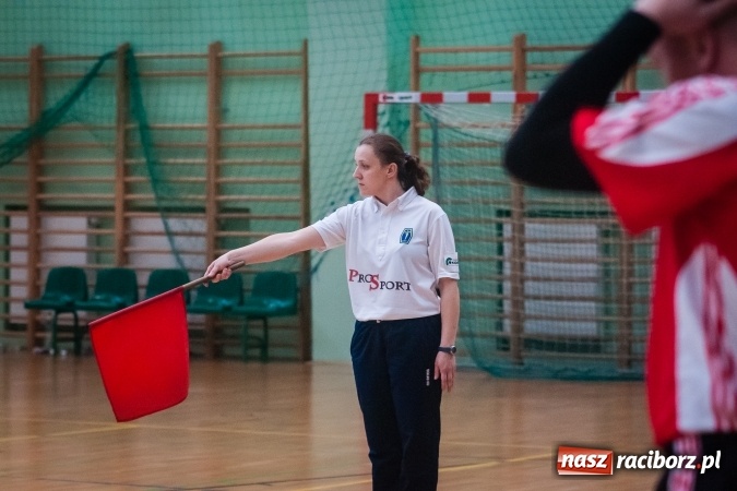 Zdjęcie w galerii na portalu naszraciborz.pl: Siatkarski Turniej Zakładów Pracy i Służb Mundurowych: Eko-Okna znów zwycięskie wiadomości z regionu