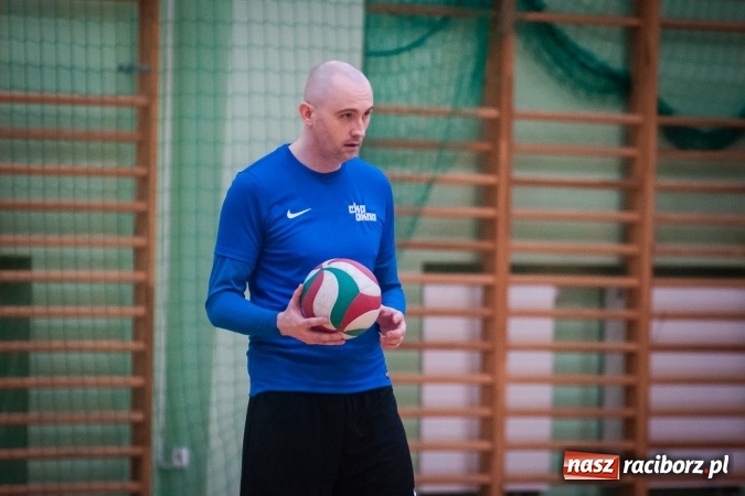 Zdjęcie w galerii na portalu naszraciborz.pl: Siatkarski Turniej Zakładów Pracy i Służb Mundurowych: Eko-Okna znów zwycięskie wiadomości z regionu