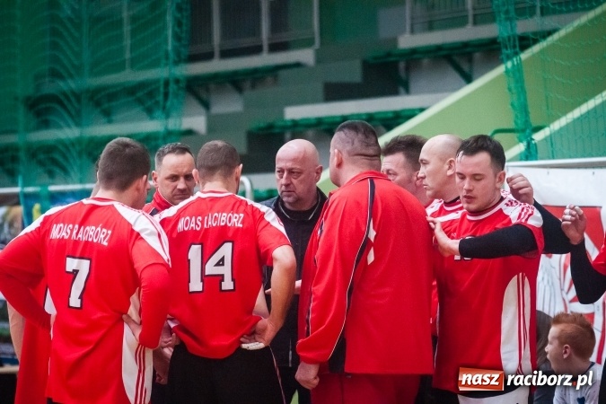 Zdjęcie w galerii na portalu naszraciborz.pl: Siatkarski Turniej Zakładów Pracy i Służb Mundurowych: Eko-Okna znów zwycięskie wiadomości z regionu