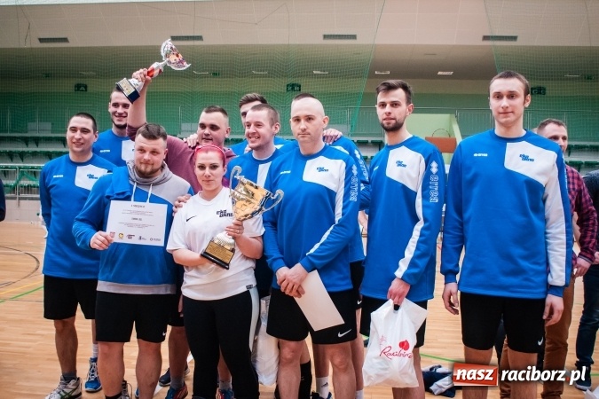 Zdjęcie w galerii na portalu naszraciborz.pl: Siatkarski Turniej Zakładów Pracy i Służb Mundurowych: Eko-Okna znów zwycięskie wiadomości z regionu