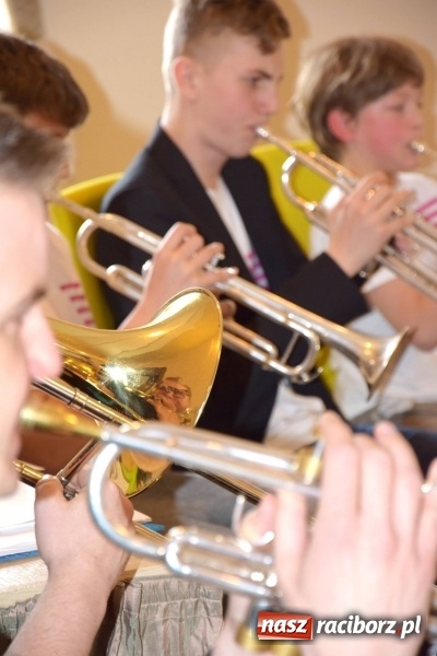 Zdjęcie w galerii na portalu naszraciborz.pl: Cuda się zdarzają – warsztaty z Adamem Sztabą  wiadomości z regionu