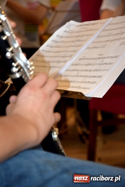 Zdjęcie w galerii na portalu naszraciborz.pl: Cuda się zdarzają – warsztaty z Adamem Sztabą  wiadomości z regionu