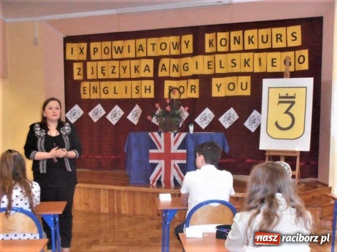 Zdjęcie w galerii na portalu naszraciborz.pl: Powiatowy Konkurs z Języka Angielskiego po raz dziewiąty w G3 wiadomości z regionu