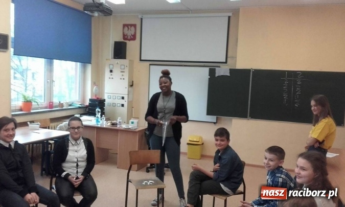 Zdjęcie w galerii na portalu naszraciborz.pl: Powiatowy Konkurs z Języka Angielskiego po raz dziewiąty w G3 wiadomości z regionu