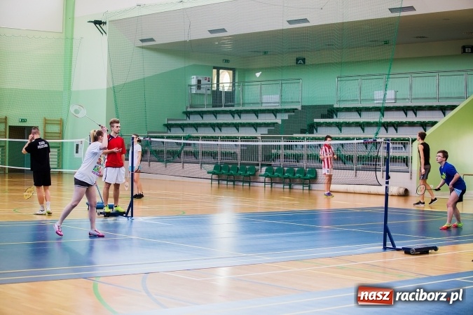 Zdjęcie w galerii na portalu naszraciborz.pl: III Mistrzostwa Raciborza w Badmintonie wiadomości z regionu