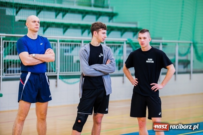 Zdjęcie w galerii na portalu naszraciborz.pl: III Mistrzostwa Raciborza w Badmintonie wiadomości z regionu