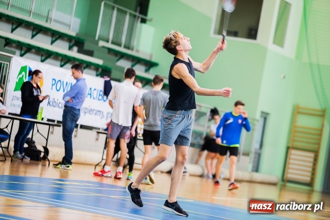 Zdjęcie w galerii na portalu naszraciborz.pl: III Mistrzostwa Raciborza w Badmintonie wiadomości z regionu