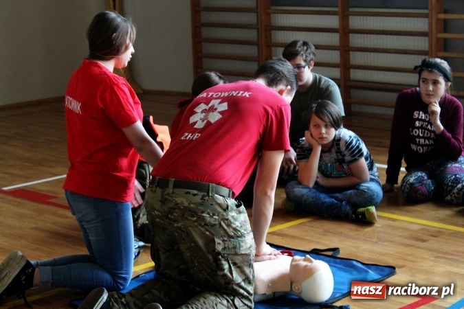 Zdjęcie w galerii na portalu naszraciborz.pl: Biwakowy weekend w Zespole Szkolno-Przedszkolnym na Ocicach wiadomości z regionu