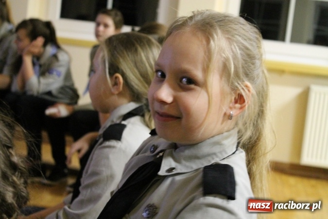 Zdjęcie w galerii na portalu naszraciborz.pl: Biwakowy weekend w Zespole Szkolno-Przedszkolnym na Ocicach wiadomości z regionu