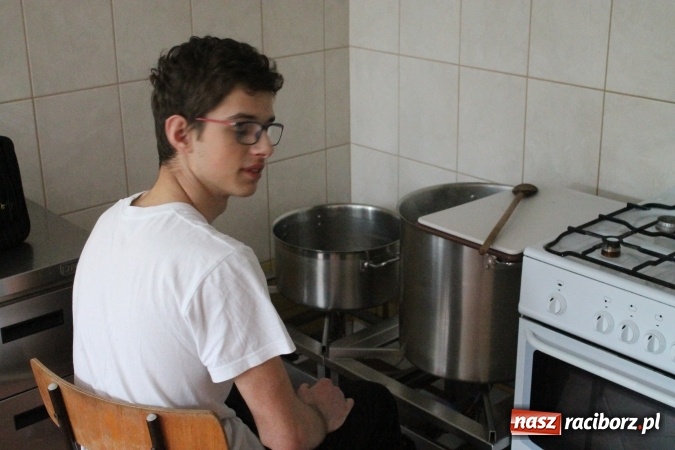 Zdjęcie w galerii na portalu naszraciborz.pl: Biwakowy weekend w Zespole Szkolno-Przedszkolnym na Ocicach wiadomości z regionu