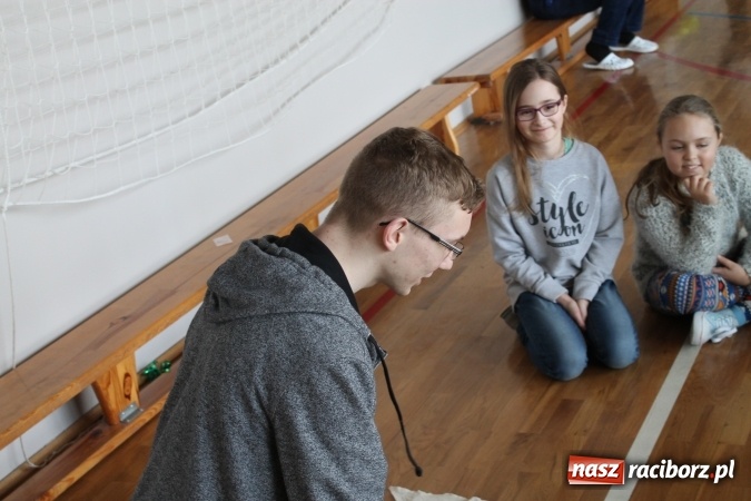 Zdjęcie w galerii na portalu naszraciborz.pl: Biwakowy weekend w Zespole Szkolno-Przedszkolnym na Ocicach wiadomości z regionu