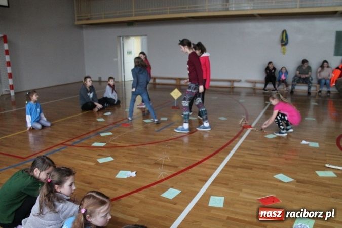 Zdjęcie w galerii na portalu naszraciborz.pl: Biwakowy weekend w Zespole Szkolno-Przedszkolnym na Ocicach wiadomości z regionu