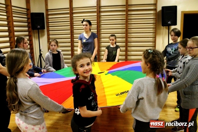 Zdjęcie w galerii na portalu naszraciborz.pl: Biwakowy weekend w Zespole Szkolno-Przedszkolnym na Ocicach wiadomości z regionu