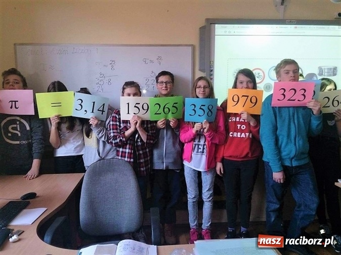 Zdjęcie w galerii na portalu naszraciborz.pl: Dzień Liczby Pi w Gimnazjum nr 5  wiadomości z regionu