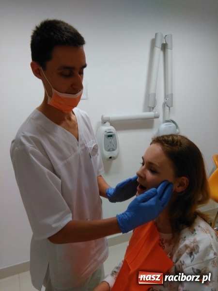 Zdjęcie w galerii na portalu naszraciborz.pl: Bruksizm. Co to jest i jak sobie z tym radzić? wiadomości z regionu