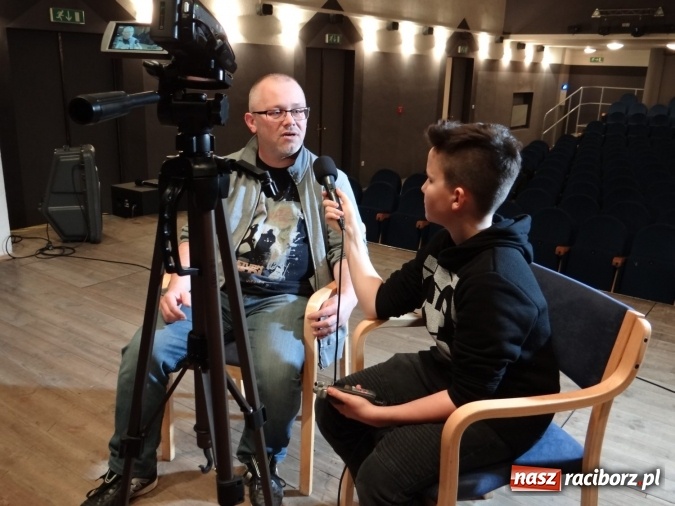 Zdjęcie w galerii na portalu naszraciborz.pl: Kolejny odcinek Rozmów Strefy na 800 lat. Tym razem z Adrianem Szczypińskim  wiadomości z regionu