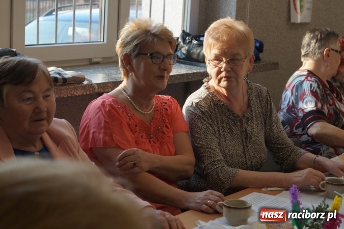 Zdjęcie w galerii na portalu naszraciborz.pl: Dzień Kobiet i Mężczyzn w kole emerytów w Nędzy wiadomości z regionu
