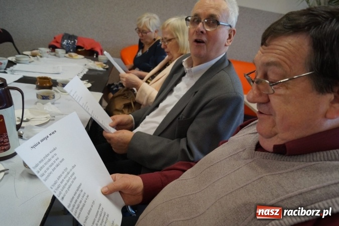 Zdjęcie w galerii na portalu naszraciborz.pl: Dzień Kobiet i Mężczyzn w kole emerytów w Nędzy wiadomości z regionu