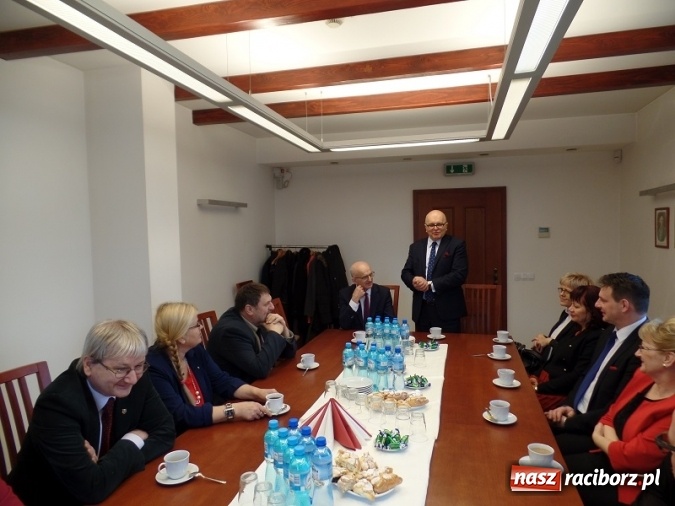 Zdjęcie w galerii na portalu naszraciborz.pl: Wczoraj w Raciborzu spotkały się Zarządy Powiatów Raciborskiego i Kędzierzyńsko-Kozielskiego  wiadomości z regionu