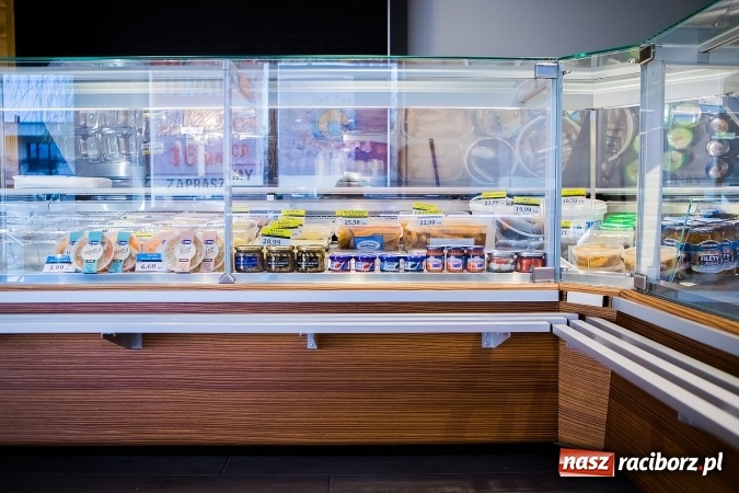 Zdjęcie w galerii na portalu naszraciborz.pl: Na Ocickiej 5 powstał nowy punkt sklepu Krewetka!  wiadomości z regionu