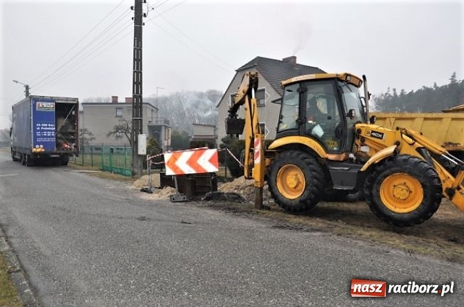 Zdjęcie w galerii na portalu naszraciborz.pl: Budowa kanalizacji w Kuźni Raciborskiej rozpoczęta  wiadomości z regionu