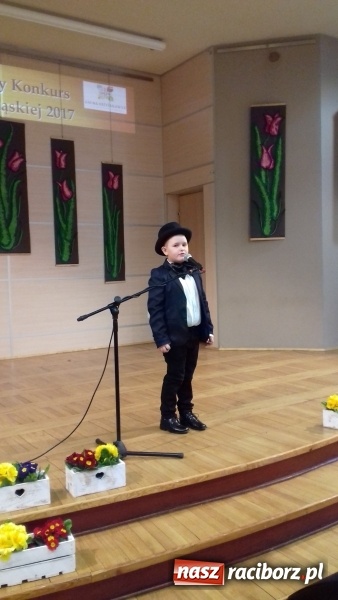 Zdjęcie w galerii na portalu naszraciborz.pl: W Tworkowie odbyła się jubileuszowa edycja Gminnego Konkursu Gwary Śląskiej wiadomości z regionu