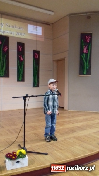 Zdjęcie w galerii na portalu naszraciborz.pl: W Tworkowie odbyła się jubileuszowa edycja Gminnego Konkursu Gwary Śląskiej wiadomości z regionu