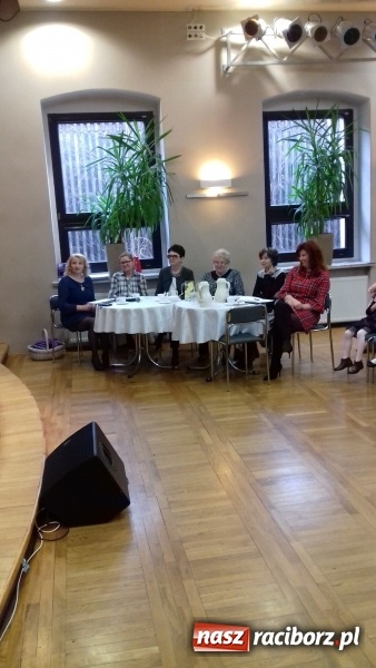 Zdjęcie w galerii na portalu naszraciborz.pl: W Tworkowie odbyła się jubileuszowa edycja Gminnego Konkursu Gwary Śląskiej wiadomości z regionu