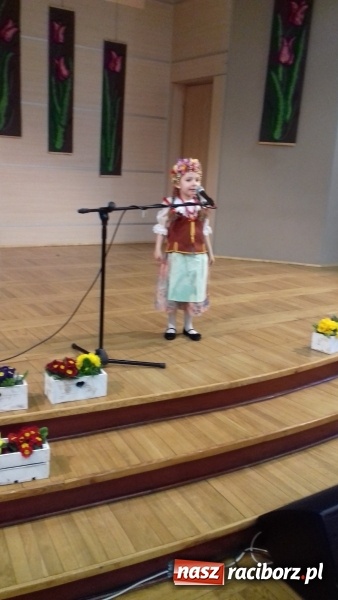 Zdjęcie w galerii na portalu naszraciborz.pl: W Tworkowie odbyła się jubileuszowa edycja Gminnego Konkursu Gwary Śląskiej wiadomości z regionu