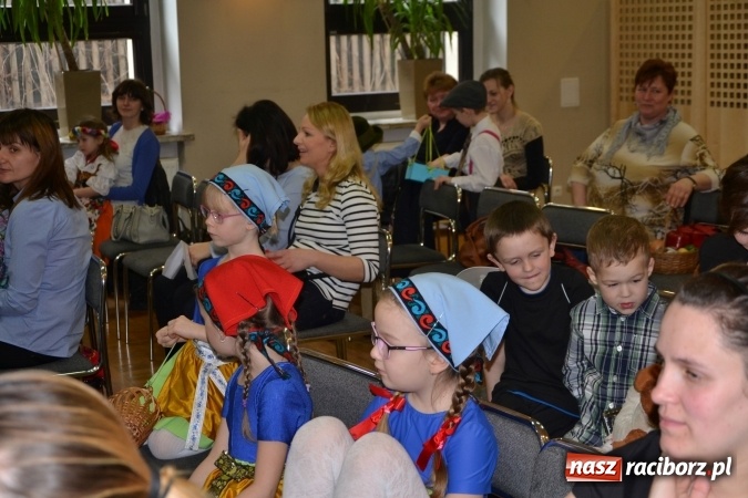 Zdjęcie w galerii na portalu naszraciborz.pl: W Tworkowie odbyła się jubileuszowa edycja Gminnego Konkursu Gwary Śląskiej wiadomości z regionu