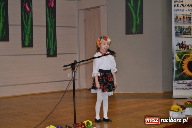 Zdjęcie w galerii na portalu naszraciborz.pl: W Tworkowie odbyła się jubileuszowa edycja Gminnego Konkursu Gwary Śląskiej wiadomości z regionu