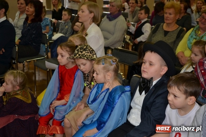 Zdjęcie w galerii na portalu naszraciborz.pl: W Tworkowie odbyła się jubileuszowa edycja Gminnego Konkursu Gwary Śląskiej wiadomości z regionu