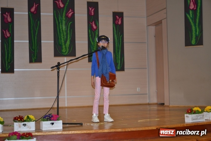 Zdjęcie w galerii na portalu naszraciborz.pl: W Tworkowie odbyła się jubileuszowa edycja Gminnego Konkursu Gwary Śląskiej wiadomości z regionu